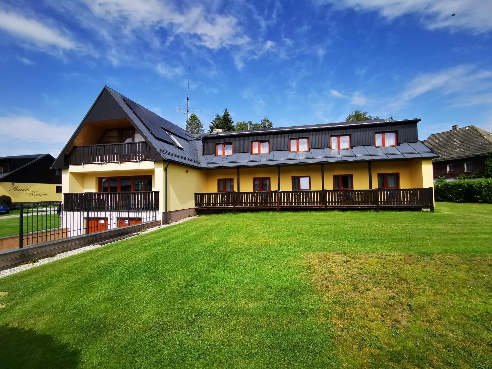 Penzion Kovarov Hotel Frymburk Exterior photo