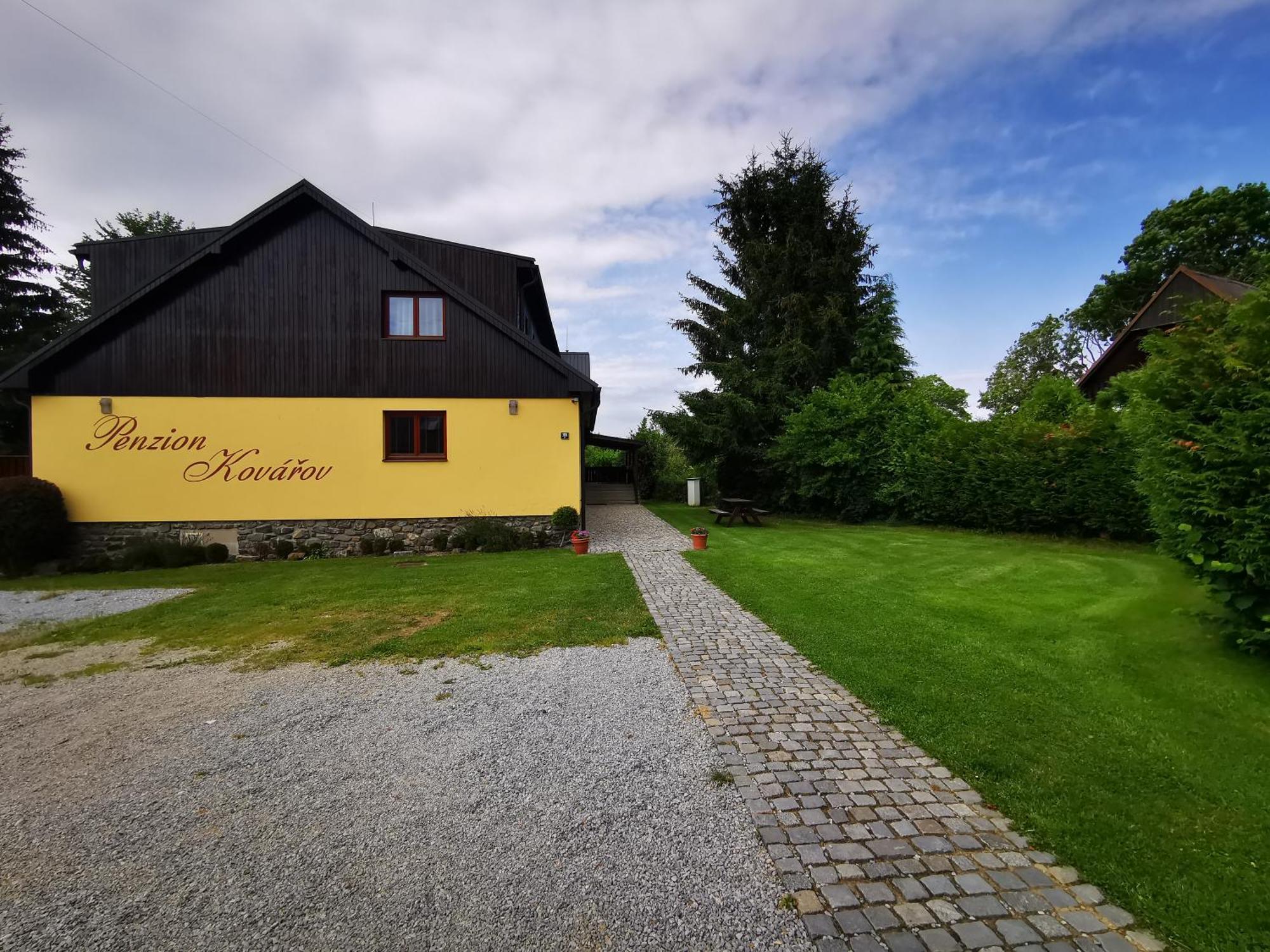 Penzion Kovarov Hotel Frymburk Exterior photo